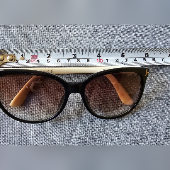 Authentic Tom Ford sunglasses - Picture 10 of 14